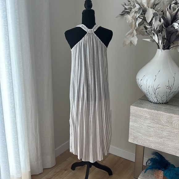 Coverup, size small - Picture 3 of 6